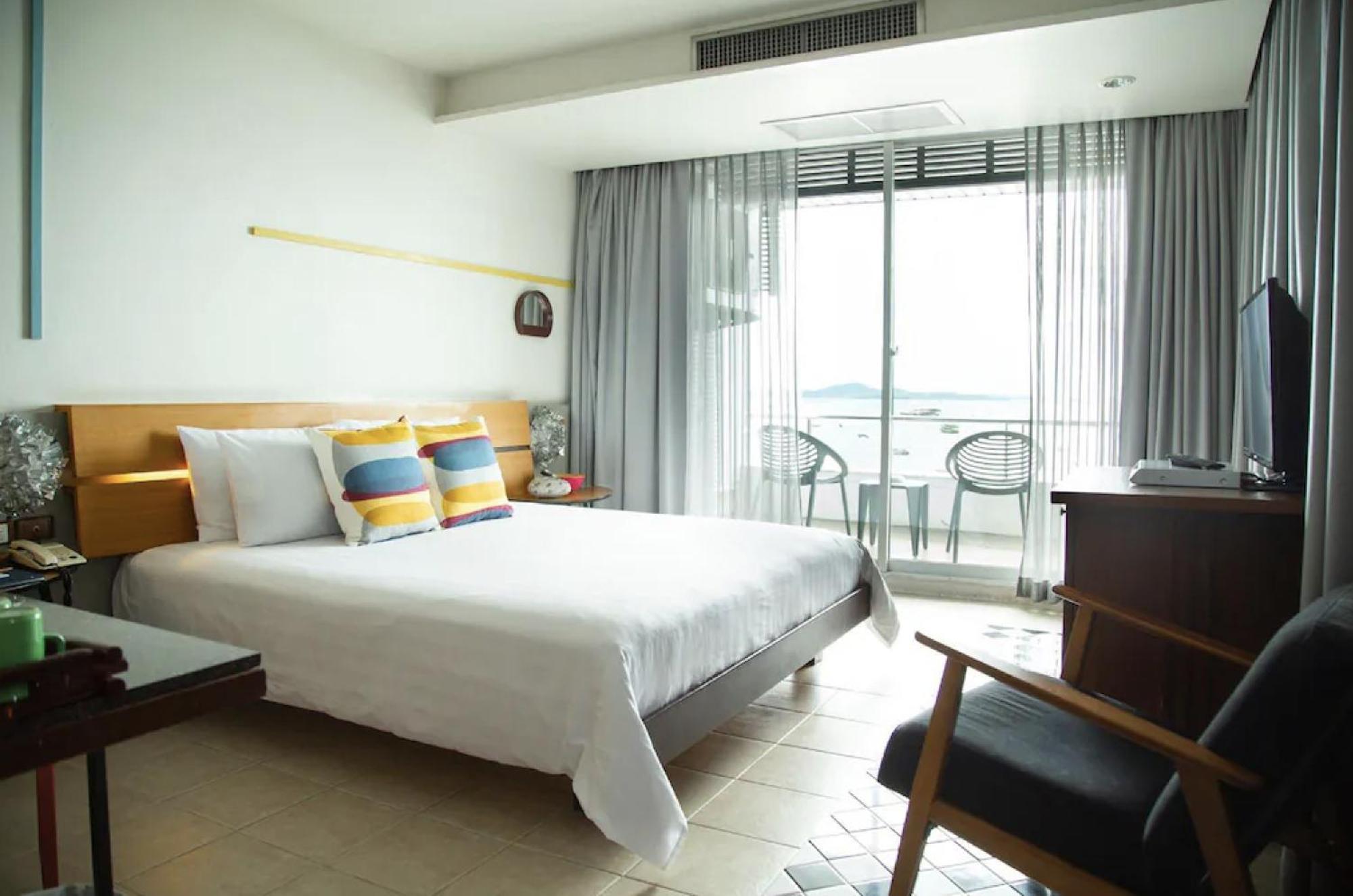 Baboona Beachfront Living Pattaya Exterior foto